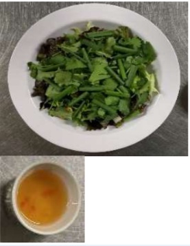パクチーサラダ 店内 完成写真